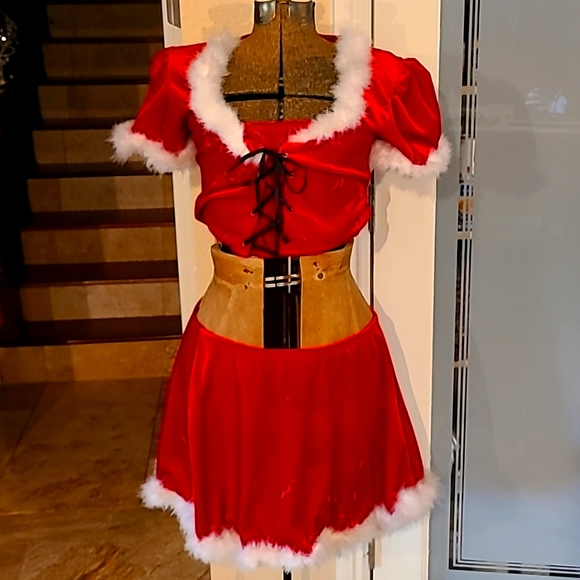 Naughty Claus 🤶 - Picture 1 of 6